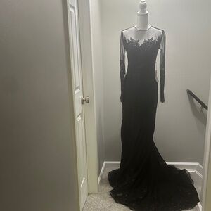 Black Long-Sleeve Lace Evening Gown